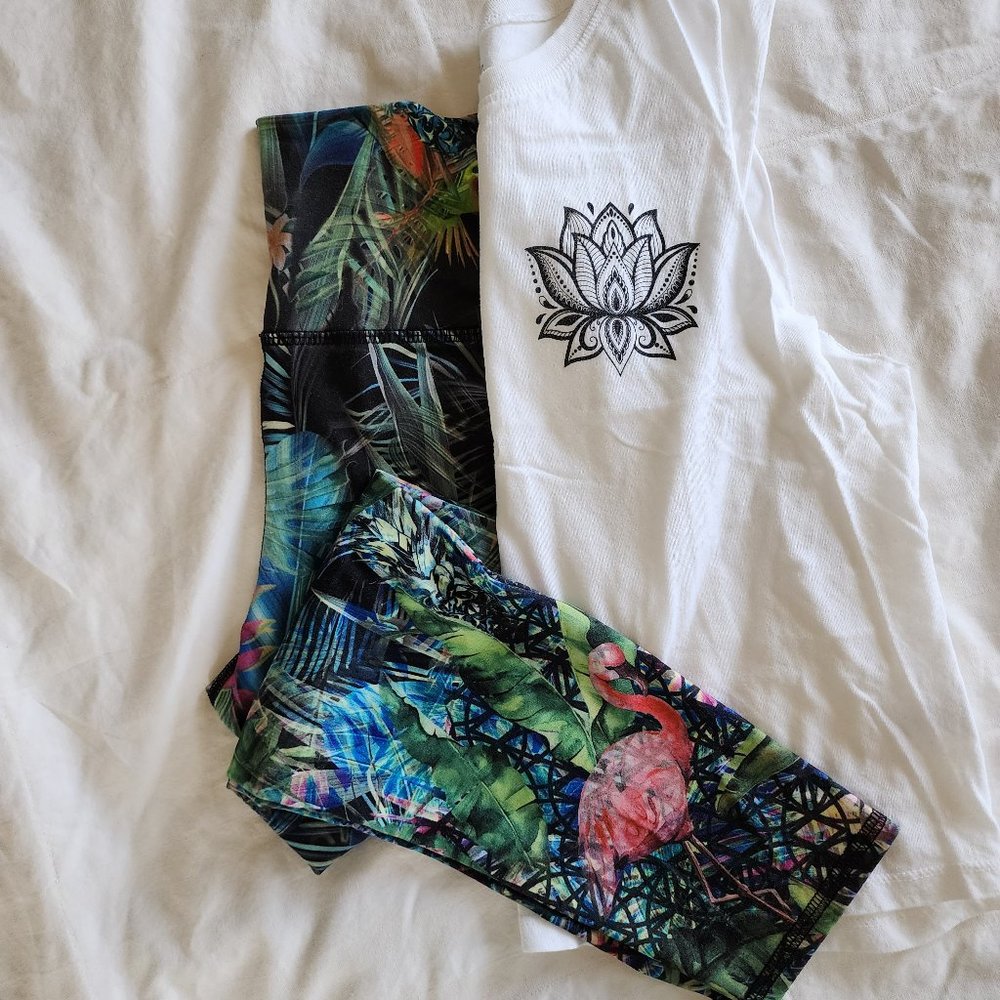 Cropped yoga pants